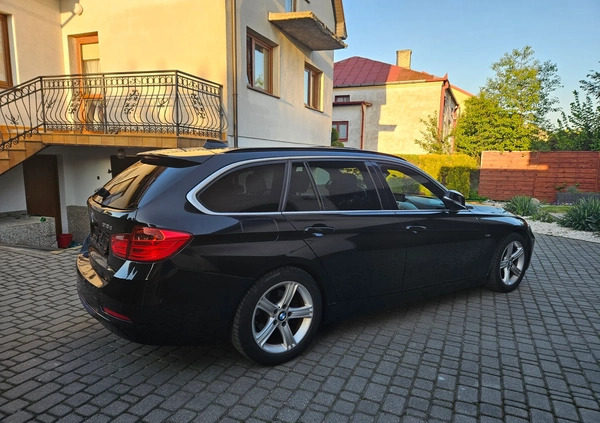BMW Seria 3 cena 47900 przebieg: 215000, rok produkcji 2014 z Parczew małe 232